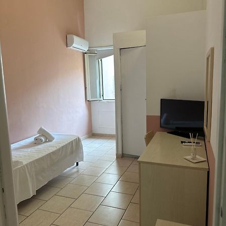 רג'יו די קאלאבריה Garibaldi Rooms מראה חיצוני תמונה